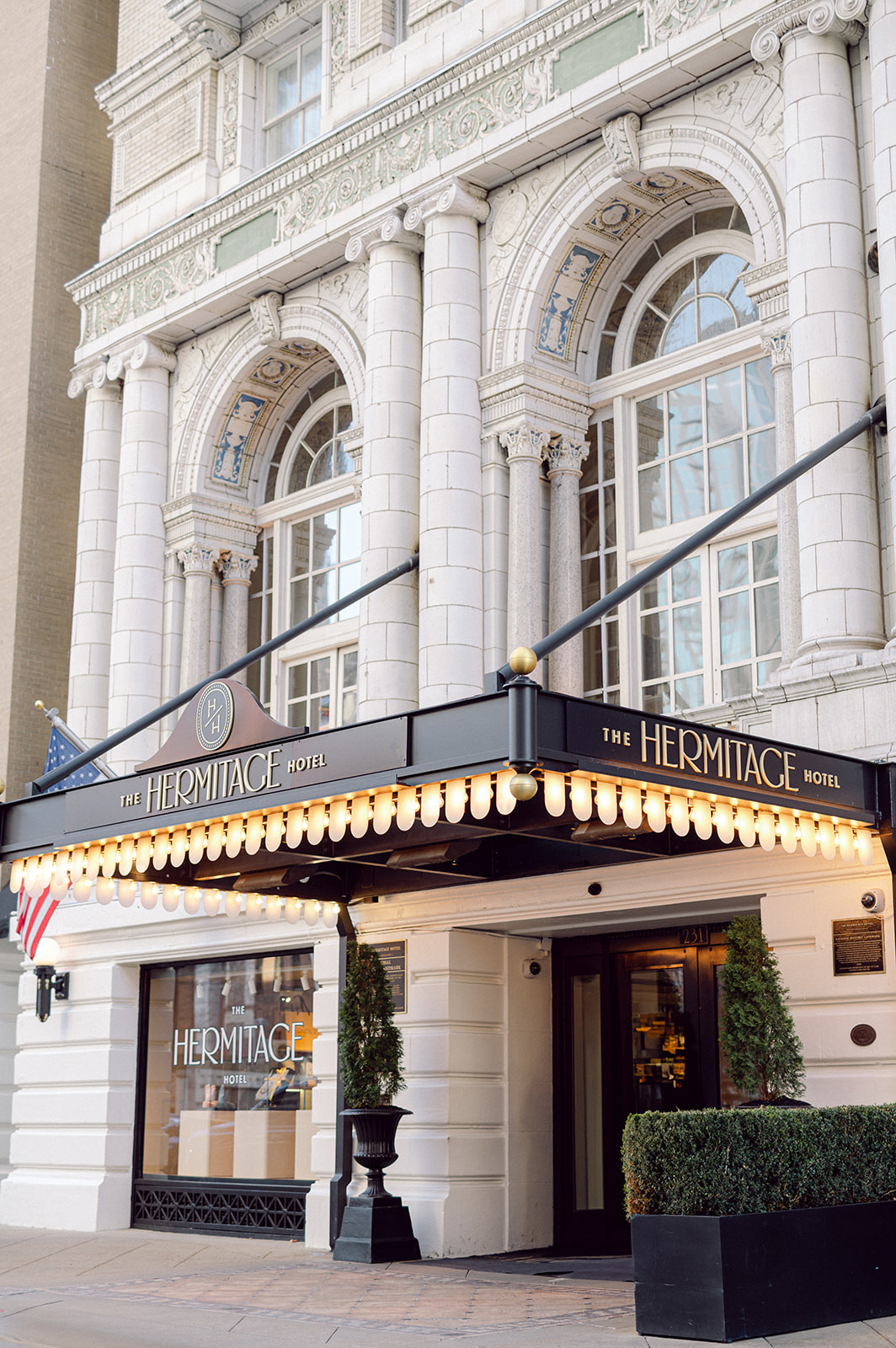 Elegant Hermitage Hotel wedding in Nashville 